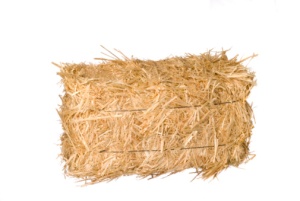Hay bedding Reduce hay bedding with SuperStall by IGK Equestrian